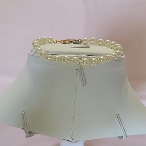 Vintage Faux Pearl Glass White Beaded Knotted Bracelet Fish Hook Clasp Formal